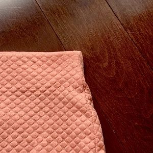 m pink forever 21 skirt!